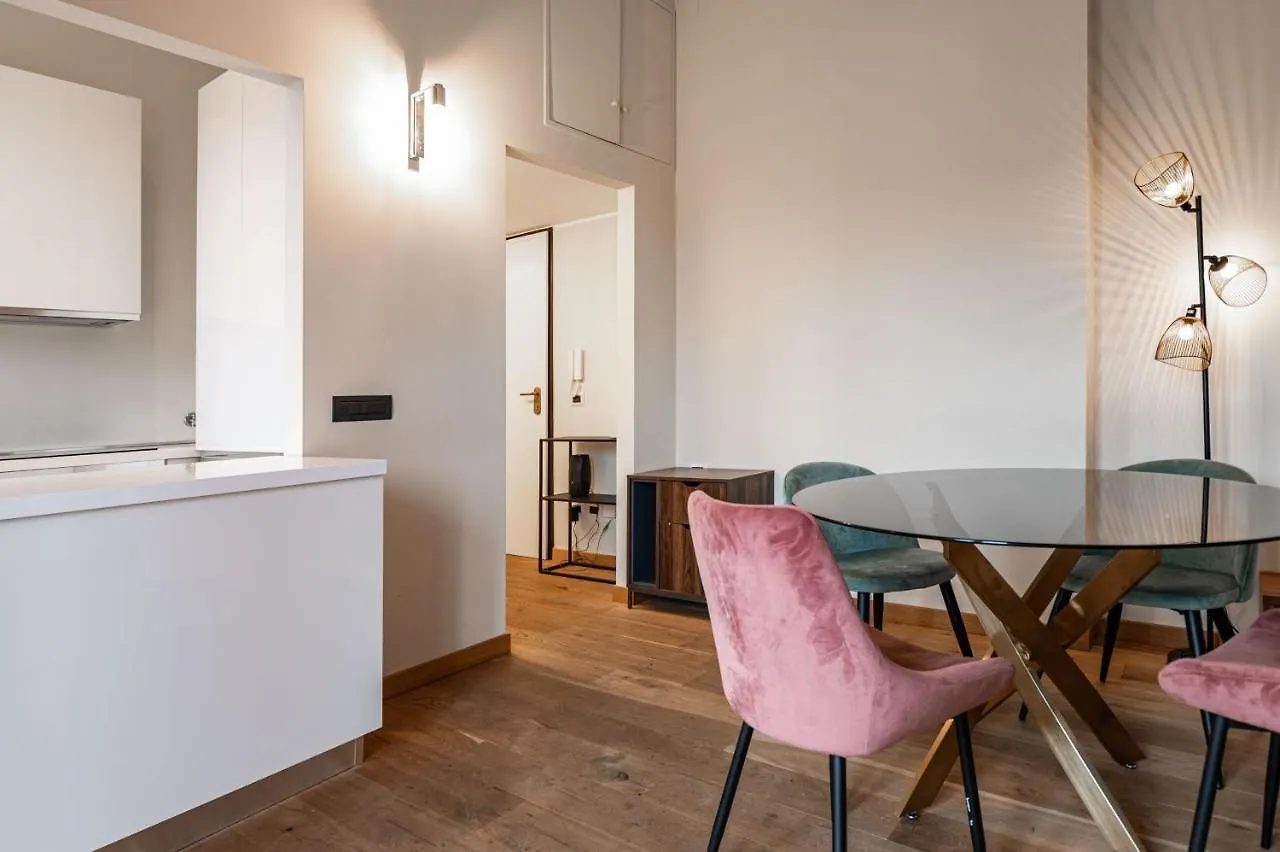 Appartamento Montello Livings, Exclusive Terrace And Skyline View Milano